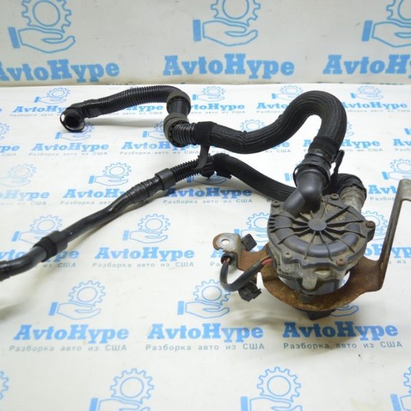 Патрубок воздушного насоса первый Audi A3 8V 15-20 1.8T, 2.0T