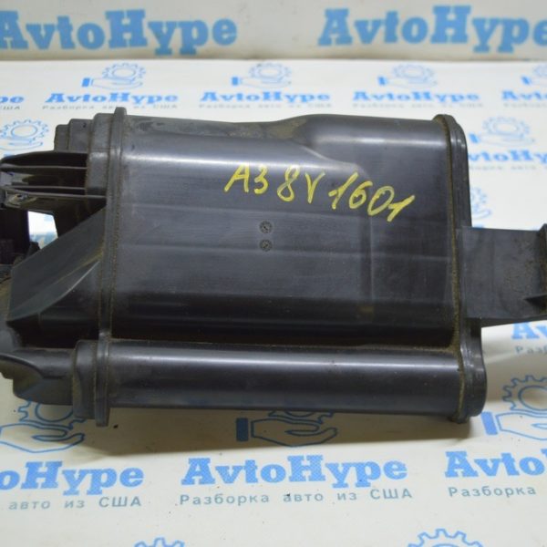 Канистра с углем абсорбер Audi A3 8V 15-20 1.8T, 2.0T 5Q0-201-797-L