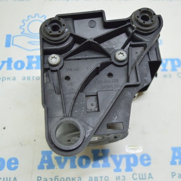 Кронштейн ABS АБС Audi A3 8V 15-20 пластик 5Q0-614-235