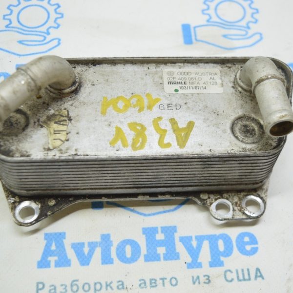 Масляный охладитель АКПП Audi A3 8V 15-20 02E409061D