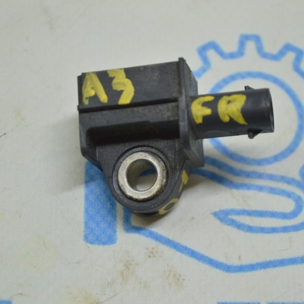 Датчик подушки безопасности передний правый Audi A3 8V 15-20 телевизор 5Q0-959-651