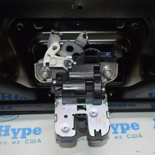 Замок крышки багажника Audi A3 8V 15-20 4H0-827-505-A