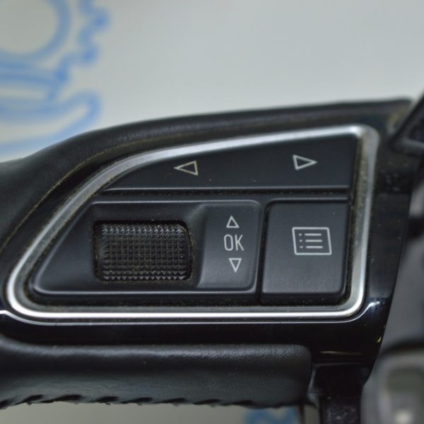 Кнопки управления на руле Audi A3 8V 15-16 8U0-951-523-A-XHA
