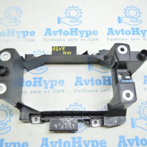 Кронштейн регулятора ремня безопасности Audi A3 8V 15-16 4d 8V0857819A