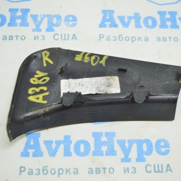 Накладка фонаря внешнего крыло левого Audi A3 8V 15-16 4d usa 8V5-945-253-A