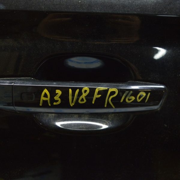 Ручка двери внешняя передняя правая Audi A3 8V 15-20 keyless 8V0-927-753