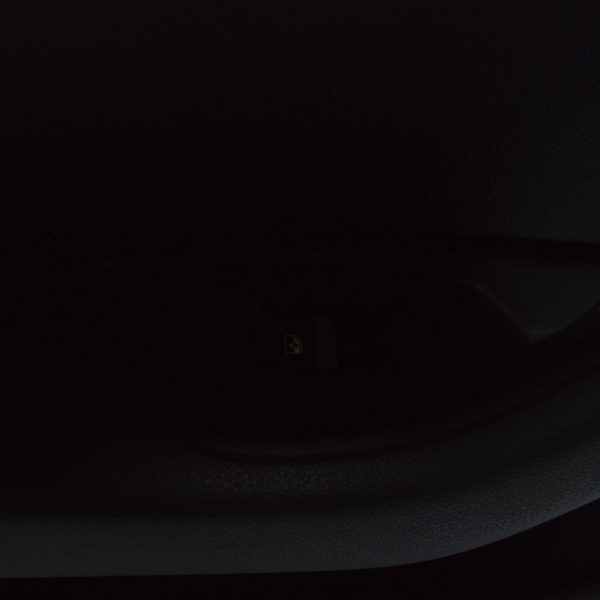 Управление стеклоподъемником задним левым Audi A4 B9 17- 4M0959855 5PR