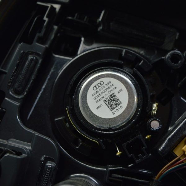 Динамик пищалка дверной задний левый Audi A4 B9 17- 8W5-035-399-A