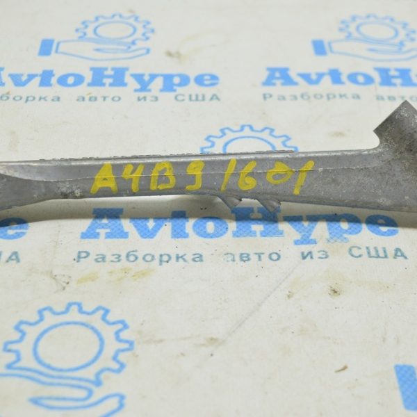 Кронштейн впускного коллектора Audi A4 B9 17- 06L-129-723-C