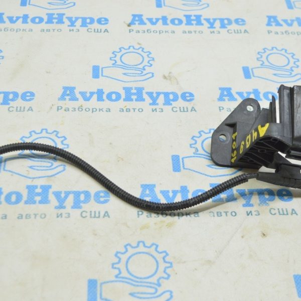 Датчик детонации Audi A4 B9 17- 06K905377