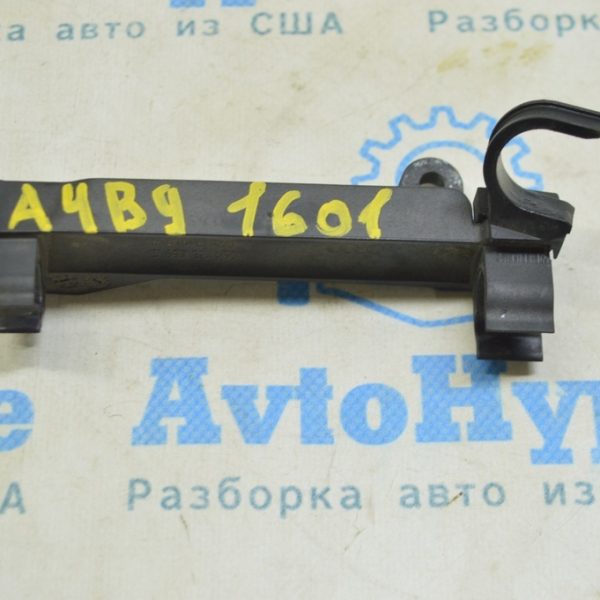Кронштейн топливной трубки Audi A4 B9 17-18 2.0T 06K 133 689 G
