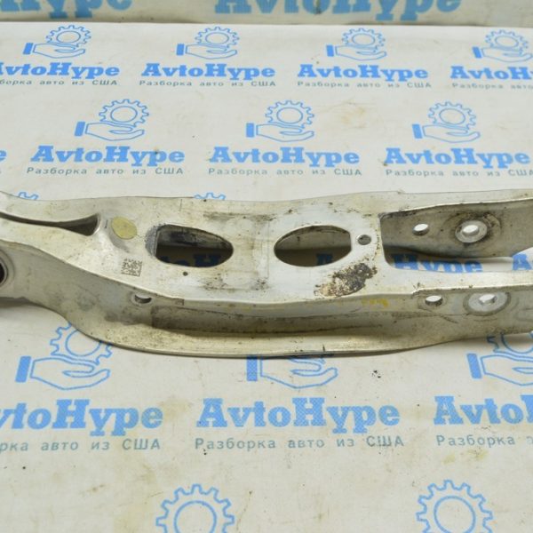 Рычаг нижний задний левый Audi A4 B9 17- 8W0505311H