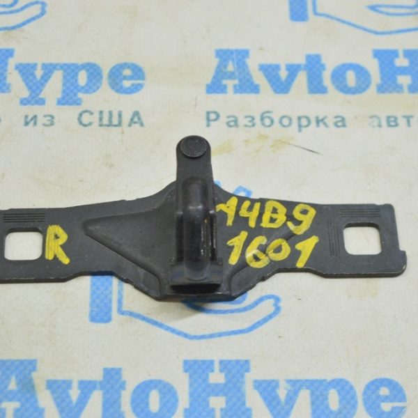 Скоба замка крышки багажника Audi A4 B9 17- 8W5-827-507
