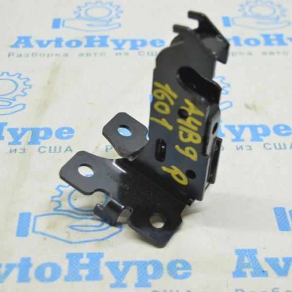 Кронштейн спинки заднего ряда сидений Audi A4 B9 17-19 8W0886177A