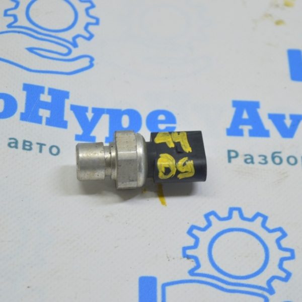 Датчик давления кондиционера Audi A4 B9 17- 2.0T 5Q0959126A