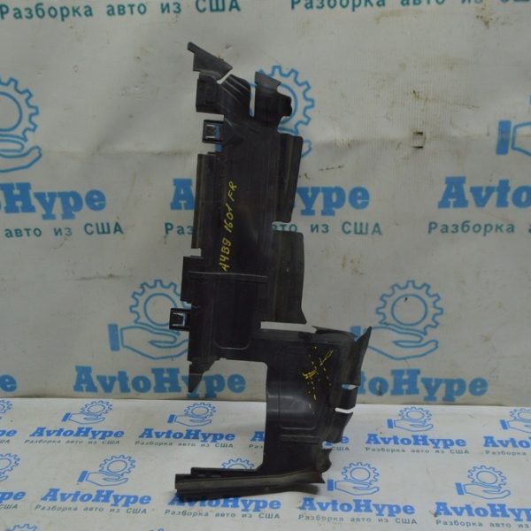 Дефлектор радиатора правый Audi A4 B9 17- 2.0T (01) большой, паяный 8W0121284AL