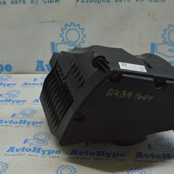 Корпус воздушного фильтра Audi A4 B9 17- 2.0T 8W0-133-837-Q
