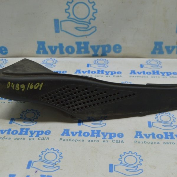 Воздухоприемник Audi A4 B9 17- 2.0T задняя часть 8W0-129-618