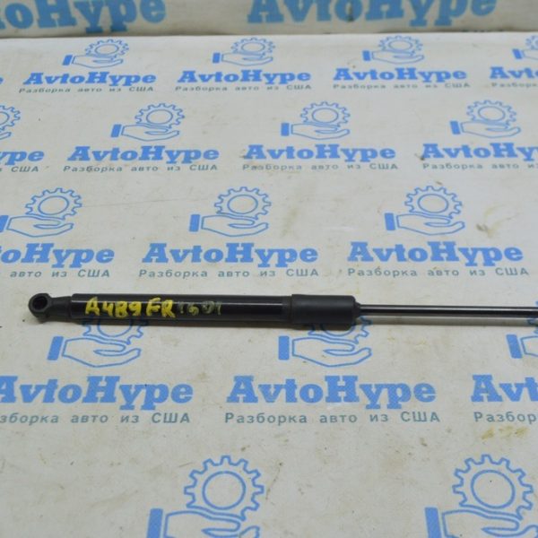 Амортизатор капота правый Audi A4 B9 17- 8W0823359B