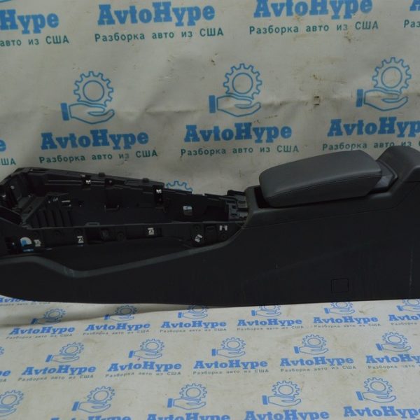 Консоль центральная подлокотник Audi A4 B9 17-19 черная, кожа 8W0864207H 38M