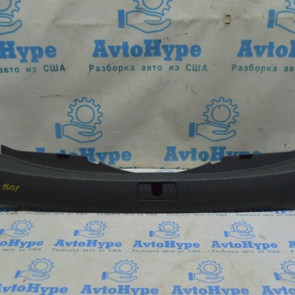 Накладка проема багажника Audi A4 B9 17- черная 8W5863471B 4PK