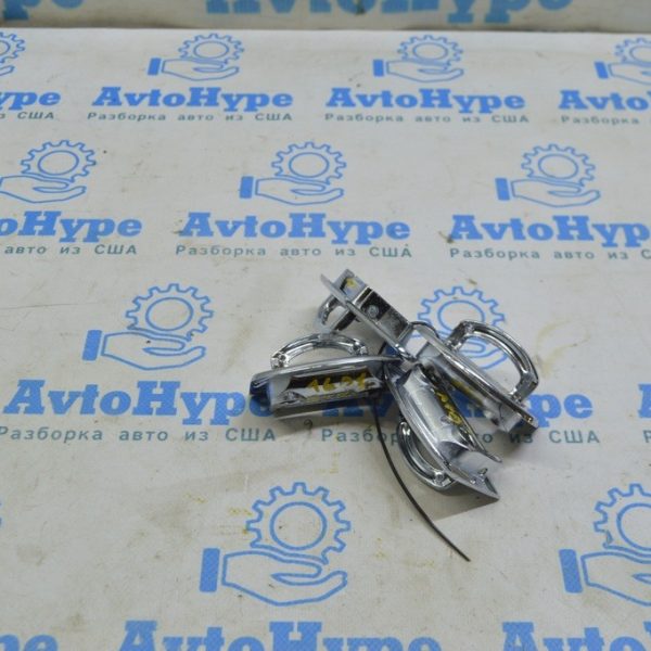 Крюк крепления органайзеров Audi A4 B9 17- 1K0864203