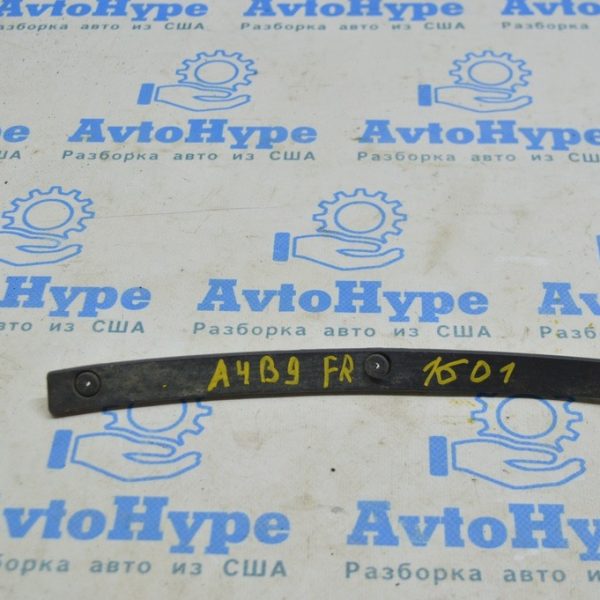 Уплотнитель крыла передний правый Audi A4 B9 17 нижний 8W0853824