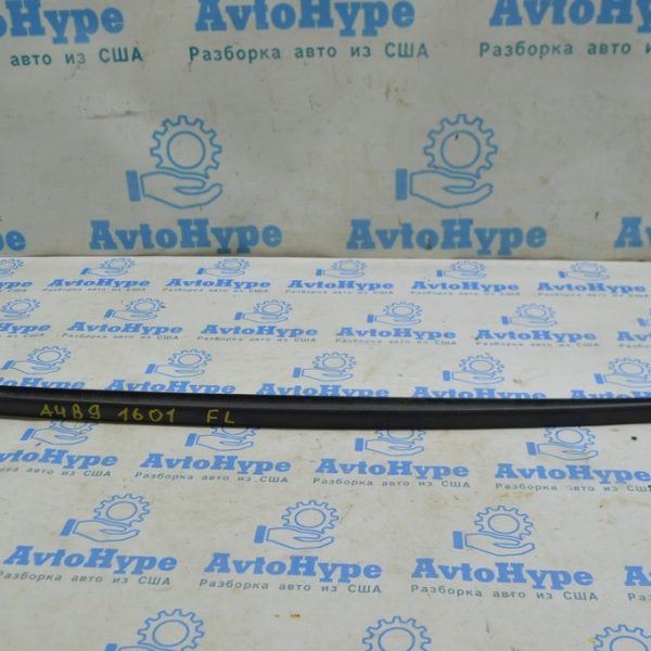 Молдинг лобового стекла левый Audi A4 B9 17- 8W0-854-327-C-9B9