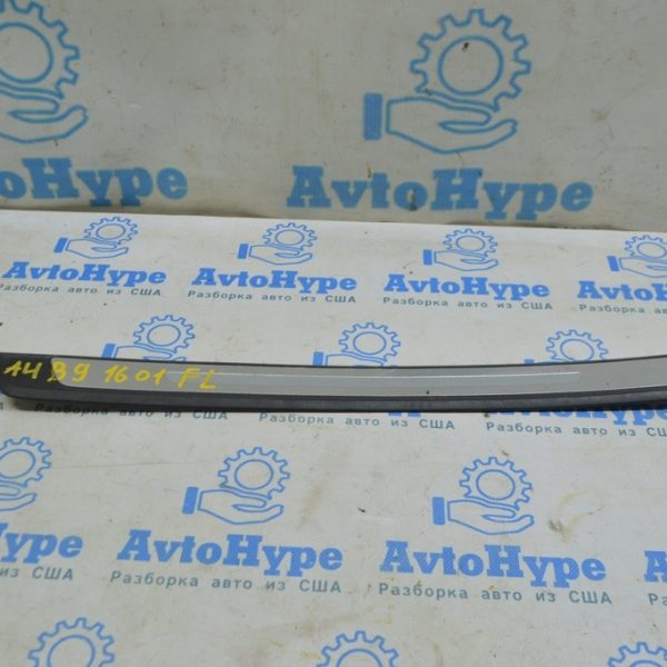 Накладка порога вненшняя передняя левая Audi A4 B9 17- хром 8W0853373F 9B9