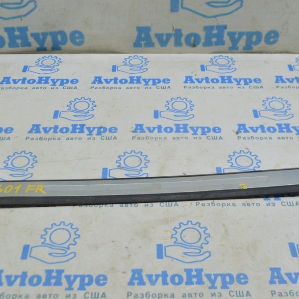 Накладка порога вненшняя передняя правая Audi A4 B9 17- хром (01) тычка 8W0853374F 9B9