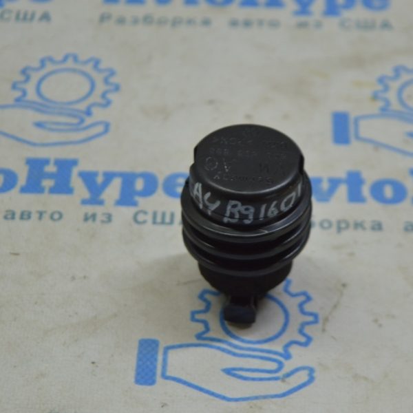 Крепление запасного колеса Audi A4 B9 17- (01) без шайбы 8W0803899