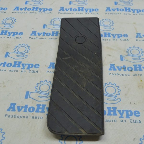 Площадка для отдыха ноги Audi A4 B9 17- 8W1864777