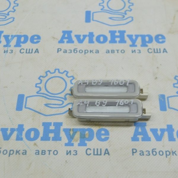 Плафон освещения пассажирский Audi A4 B9 17- 4M0-947-105