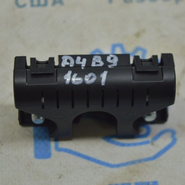 Помехоподавляющий фильтр Audi A4 B9 17- 8T8035570