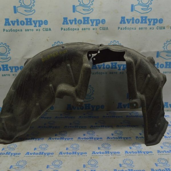 Подкрылок задний правый Audi A4 B9 17 (01) надрыв 8W0810172F