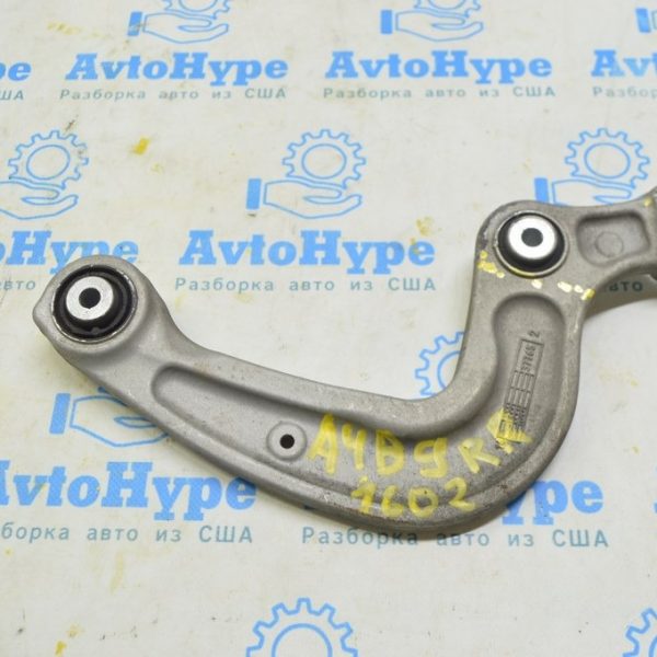 Рычаг поперечный верхний задний правый Audi A4 B9 17- передний (02) без сайлента 8W0505324F