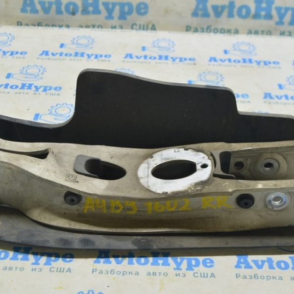 Рычаг нижний задний правый Audi A4 B9 17- (02) 8W0505311H