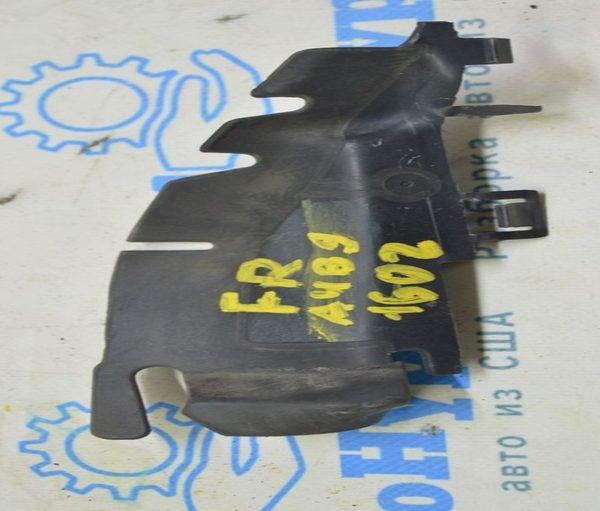 Дефлектор радиатора правый Audi A4 B9 17- 2.0Т малый 8W0-121-674-A