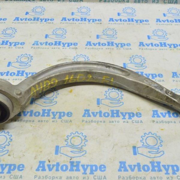 Рычаг нижний передний левый задний Audi A4 B9 17- (02) треснут сайлент 8W0407693B