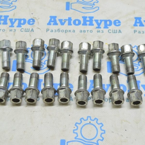 Болт колесный d17 M14x1.5 Audi A4 B9 17- WHT002437