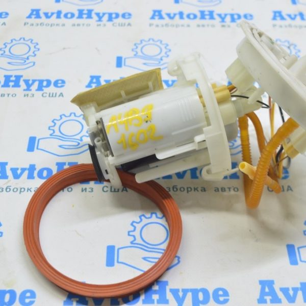 Топливный насос бензонасос Audi A4 B9 17- 2.0T (02) 8W0-919-087-AA