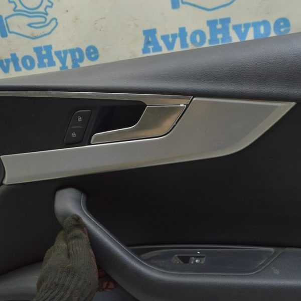 Ручка двери внутр передняя правая Audi A4 B9 17- хром, с подсветкой 8W0837020C 4PK