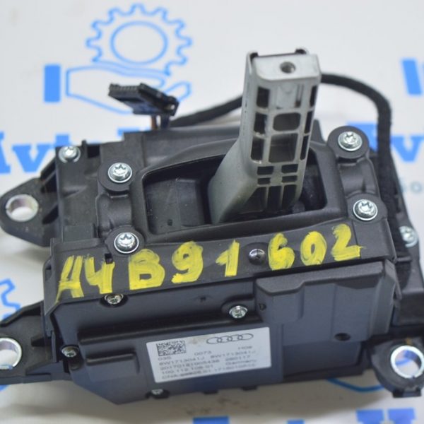 Шифтер КПП Audi A4 B9 17- (02) 8W1-713-041-J