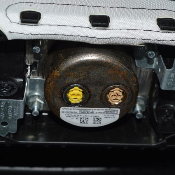 Подушка безопасности airbag пассажирская в торпеде Audi A4 B9 17- 8W0880204J