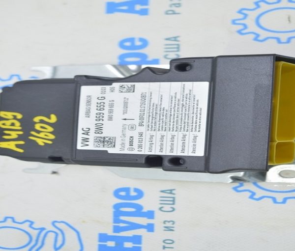 Модуль srs airbag компьютер подушек безопасности Audi A4 B9 17- (02) стрельнувший 8W0959655G