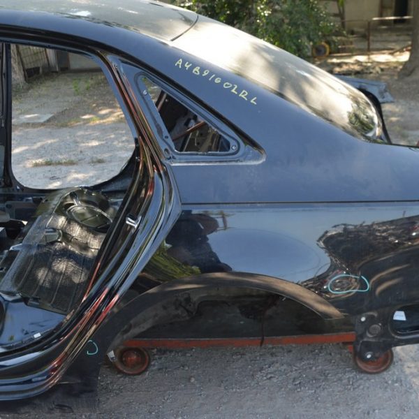 Четверть крыло задняя левая Audi A4 B9 17- черная, тычки (02) 8W5809837