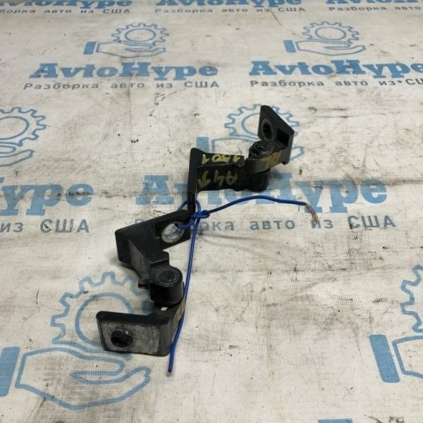 Петля двери верхняя зад лев Audi a4 b8 08-16 седан 8k0-831-401-e