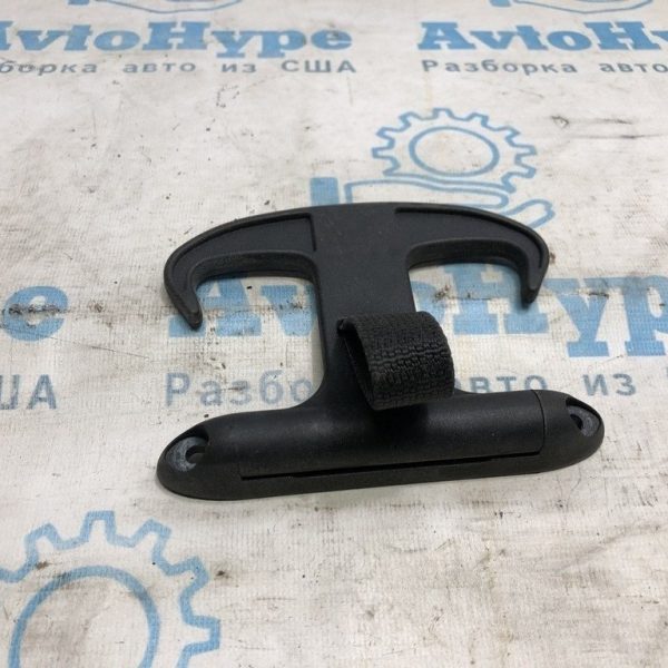 Крюк багажника Audi a4 b8 08-16 6Y5-867-615 C