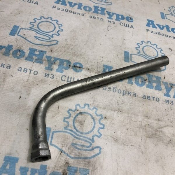 Ключ балонный (гаечный) Audi A4 B8 08-16 седан 8N0-012-219