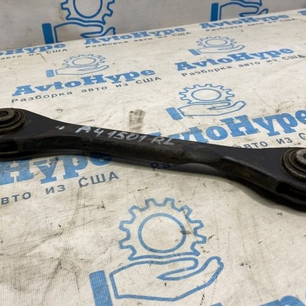 Рычаг поперечный нижний зад прав Audi A4 B8 08-16 (01) пробег 15к 8K0-501-529-L